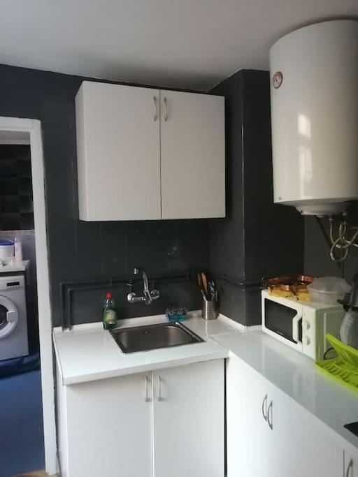 מדריד Apartamento Hotel Montana Lavapies מראה חיצוני תמונה